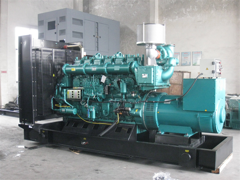 茂县200KW 柴油发电机的油耗是多少?